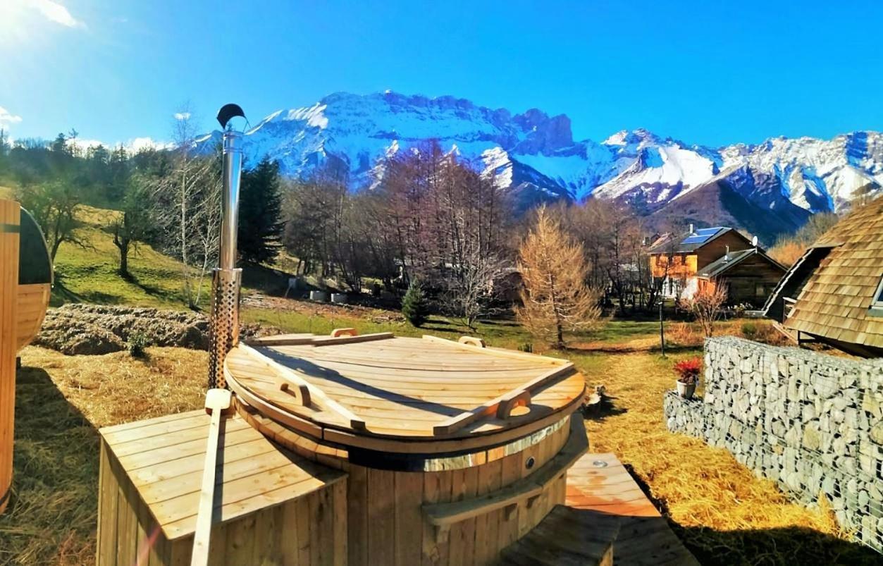 Au-Dela Des Nuages, Maison D'Hotes Insolite & Spa Aubessagne Eksteriør billede