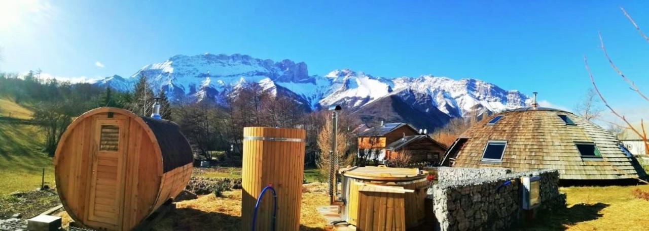 Au-Dela Des Nuages, Maison D'Hotes Insolite & Spa Aubessagne Eksteriør billede