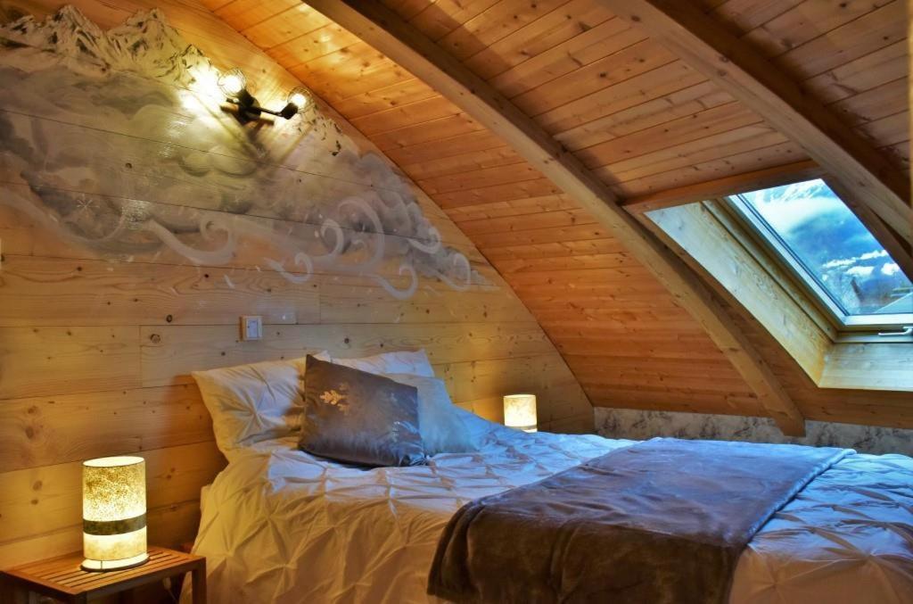 Au-Dela Des Nuages, Maison D'Hotes Insolite & Spa Aubessagne Eksteriør billede