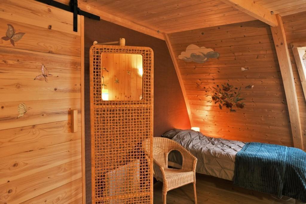Au-Dela Des Nuages, Maison D'Hotes Insolite & Spa Aubessagne Eksteriør billede