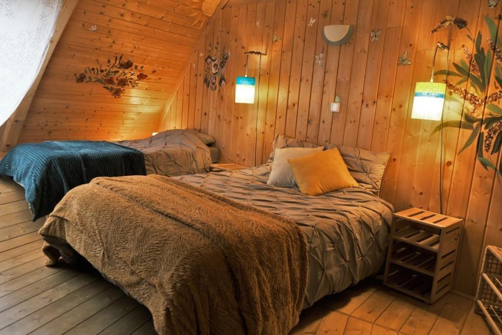 Au-Dela Des Nuages, Maison D'Hotes Insolite & Spa Aubessagne Eksteriør billede