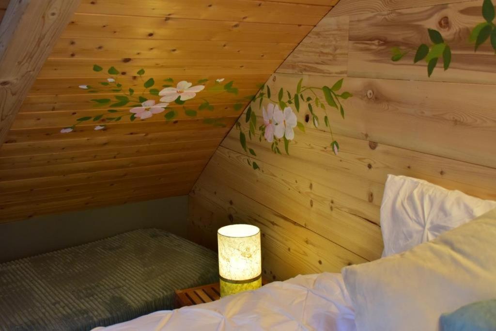 Au-Dela Des Nuages, Maison D'Hotes Insolite & Spa Aubessagne Eksteriør billede